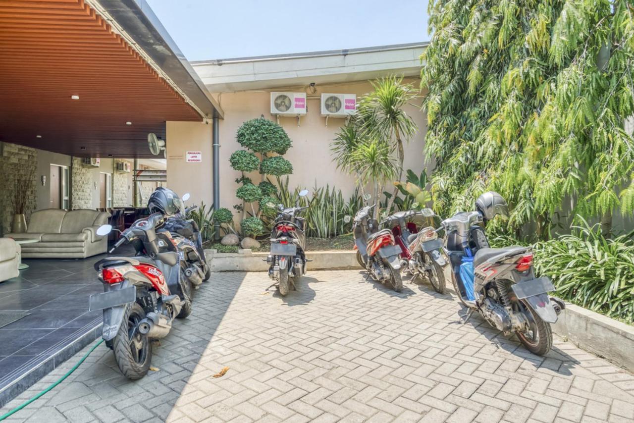 Reddoorz Syariah Near Terminal 1 Juanda Airport Ξενοδοχείο Brebek Εξωτερικό φωτογραφία